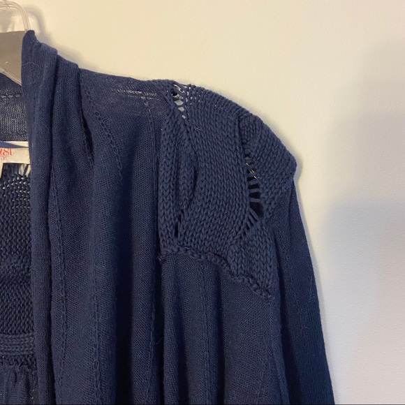 Hit List LA Navy Blue Light Weight Linen Cardigan - Picture 5 of 9